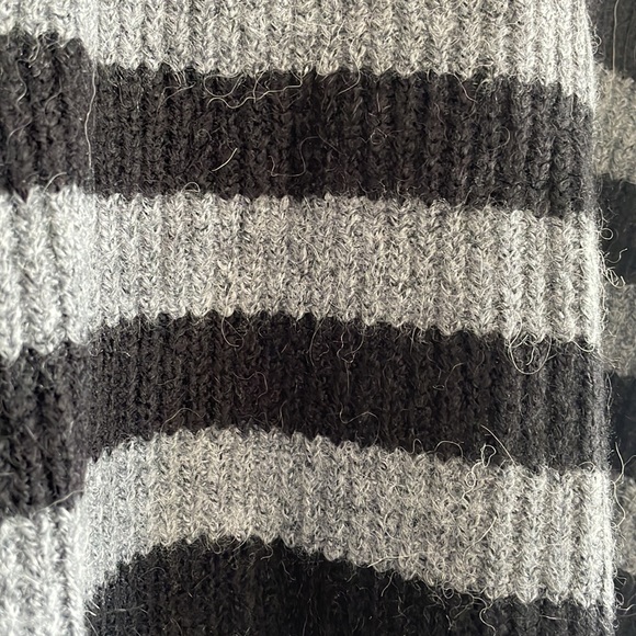 William Rast 90s grunge knit sweater - Picture 2 of 4